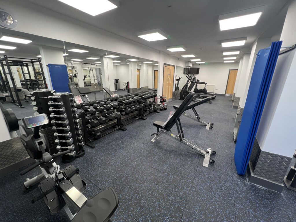 New onsite gym supports the wellbeing of Sanderson employees. 1 Sanderson Transport